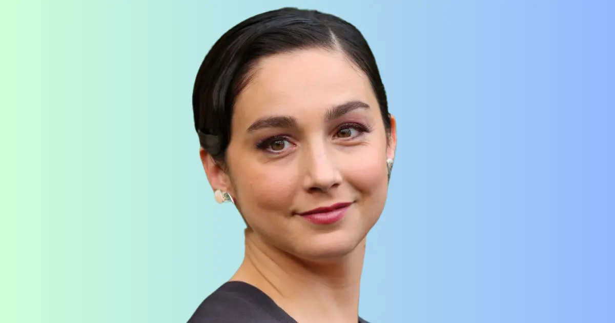 what is molly ephraim doing now